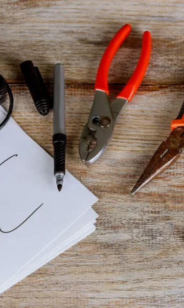 Electom contacta con nosotros